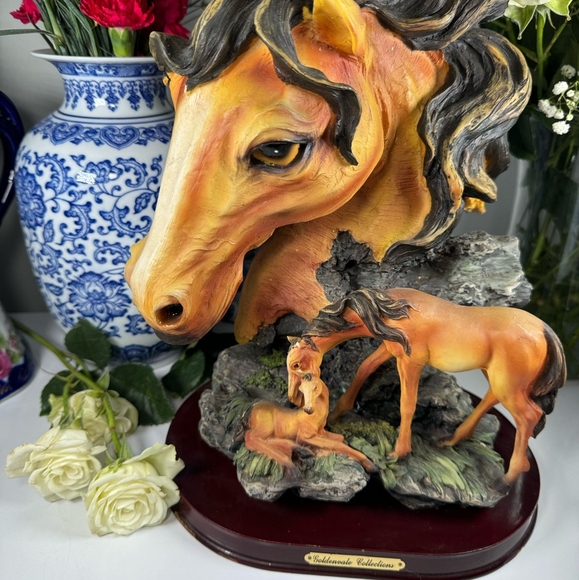 This is a spectacular piece. Part of the Goldenvale Collection. Heavy. Resi - Picture 5 of 15